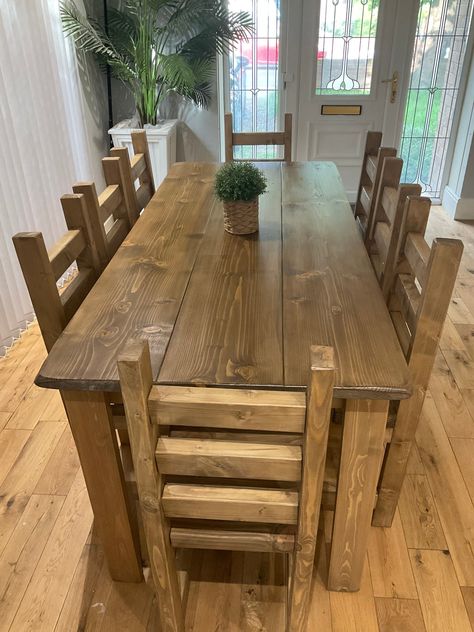 Chunky Dining Table, Wooden Dining Table Rustic, Farmhouse Style Dining Table, Rustic Farmhouse Dining Table, Conservatory Dining, Beautiful Farmhouse, Farmhouse Dining Table, Rustic Farmhouse Style, Wooden Dining Tables