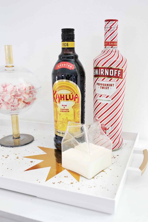 Smirnoff Peppermint Twist, Peppermint White Russian, Infused Ice Cubes, Peppermint Vodka, Kahlua Recipes, Peppermint White, Vodka Recipes, Alcoholic Beverage, Meringue Buttercream