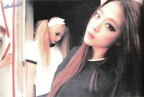 f(x) 3rd album red light 2014 album scans Fx Red Light, F(x) Red Light, Krystal Sulli, F X Kpop, F (x) Kpop, Krystal Fx, Look At You, Kpop Icons, Red Light