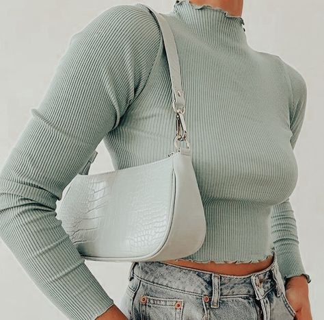 Green Bag Aesthetic, Bag Aesthetic, Cute Fits, Knit Fashion, Basic Tops, Green Bag, Aesthetic Fashion, Cute Casual Outfits, Long Sleeve Crop Top