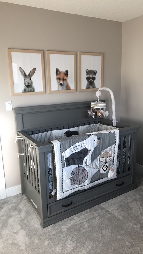 Woodlands Nursery Boy, Nursery Ideas Woodland, Baby Boy Nursery Room Design, Woodland Baby Room, Woodlands Nursery, Nursery Makeover, Woodland Nursery Boy, Baby Nursery Inspiration, Baby Nurseries