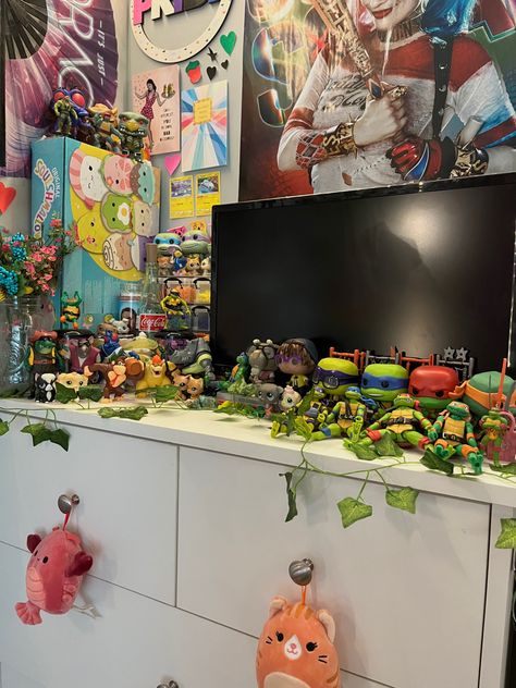 teenage mutant ninja turtle room Tmnt Room Ideas, Ninja Turtles Aesthetic, Tmnt Room Decor, Teenage Mutant Ninja Turtles Bedroom, Tmnt Bedroom, Tmnt Room, Ninja Turtle Room, Ninja Turtle Bedroom, Turtle Room