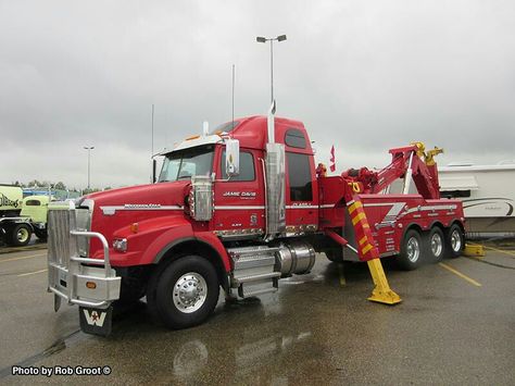 Jamie Davis Towing Jamie Davis, Truck Mechanic, Western Star Trucks, Towing And Recovery, Logging Equipment, Trucking Life, Western Star, Built Truck, Heavy Duty Trucks