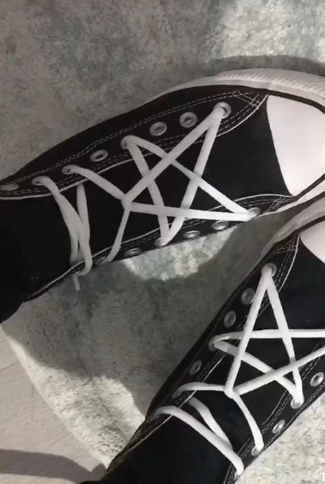 Pentagram Show Laces, Pentagram Shoe Laces, Pentagram Outfit, Pentagram Pfp, Pentagram Laces, Pentagram Shoes, Pentagram Boots, Pentagram Aesthetic, Type Of Aesthetics