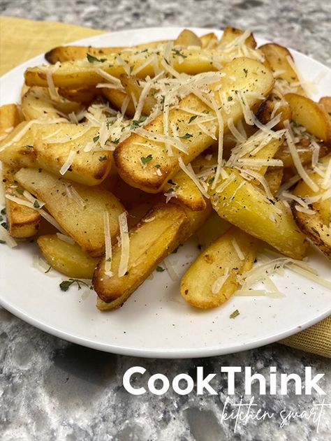 Red Robin Fries, Red Robin Recipes, Copycat Red Robin, Parmesan Fries Recipe, Garlic French Fries, Parmesan French Fries, Garlic Parmesan Fries, Parmesan Fries, Garlic Parmesan Potatoes