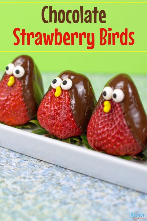 Fun & Yummy Chocolate Strawberry Birds - #funfood #strawberries #diy - Mom Does Reviews Bird Dessert, Dipped Fruit, Valentines Day Chocolate, Strawberry Mouse, Strawberry Snacks, Valentine's Day Chocolate, Chocolate Dipped Fruit, American Birds, Chocolate Melting Wafers