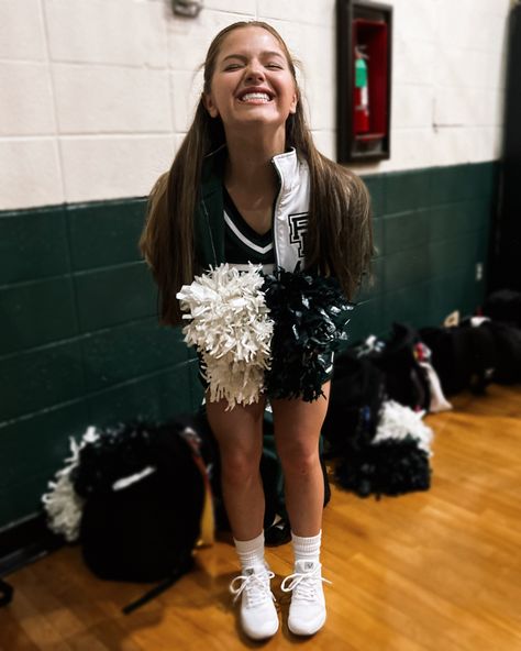 Green Cheer Uniforms, Green Cheerleader, Dragons Rise Of Berk, Basketball Cheer, Basketball Cheers, Cheer Uniforms, Cute Cheer Pictures, Cheer Uniform, Basketball Season