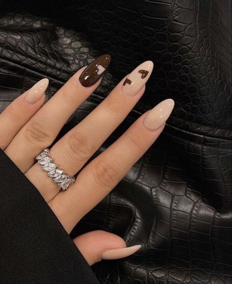 Brown Nails Design, Heart Nail Designs, Almond Shape Nails, Almond Nails Designs, Almond Acrylic Nails, Brown Nails, Minimalist Nails, Highlight Covers, Heart Nails