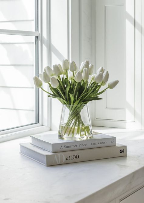 Tulips Arrangement, Artificial Floral Arrangements, Faux Flower Arrangements, Vase Arrangements, White Tulips, Spring Home Decor, Spring Home, Fake Flowers, Faux Flowers