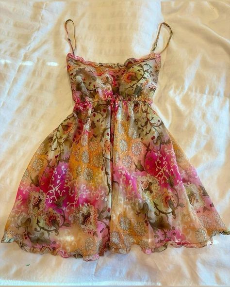 Whimsical Spring Outfits, Occasional Outfits, Holiday Fits, Boho Whimsical, Dress Business, Fashionable Dresses, Floral Babydoll Dress, 2000s Fashion Outfits, Coconut Girl