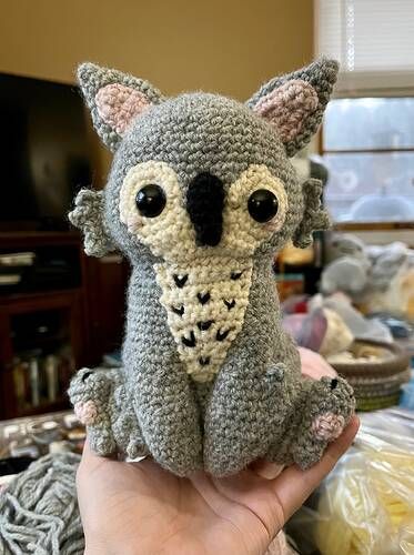 Owlbear Crochet Pattern, Crochet Dungeons And Dragons, Owlbear Plush, Dungeons And Dragons Crochet, Crochet Owl Pattern Free, Dnd Crochet, Nerd Amigurumi, Dnd Night, Plush Pattern Crochet