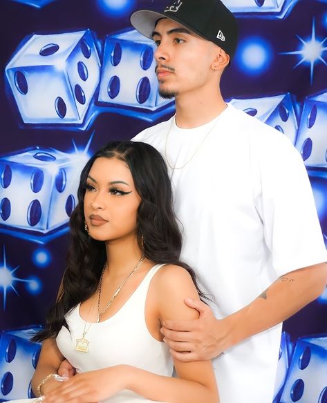 2000 Couple Photoshoot, Chicano Fashion, 2000s Couple Photoshoot, 2000s Photoshoot Ideas, 2000s Couples, 2000 Photoshoot, Early 2000s Photoshoot Backdrop, Photoshoot Poses Couple, Early 2000s Photoshoot