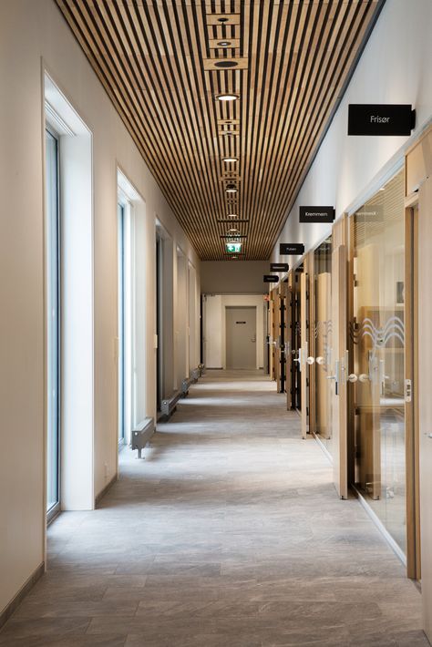 Elderly Home Design Architecture, Aged Care Architecture, Elderly Care Architecture, Nursing Home Architecture Concept, Eldery House Architecture, Elderly Care Center, Old Peoples Home, Nordic Office, Shading Device