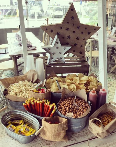 Western Candy Table, Western Candy Table Ideas, Snack Corner Ideas, Country Birthday Party, Cowboy Theme Party, Rodeo Party, Cowboy Birthday Party, Party Dessert Table, Gender Party