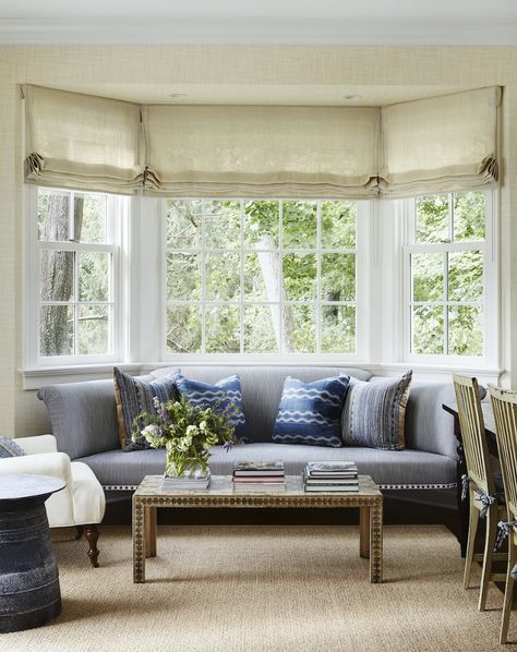 Best Bay Window Treatments + Measuring Guide Bay Window Treatments Living Room, Living Room Window Decor, Bay Window Treatments, Bay Window Living Room, Living Room New York, Living Room Blue, Bay Window Seat, Bay Window Curtains, Georgian Style Homes