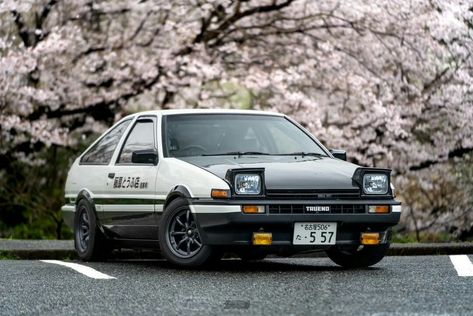 Toyota Trueno, Trueno Ae86, Ae86 Trueno, Ae 86, Toyota Sprinter, Initial D Car, Toyota Ae86, Best Jdm Cars, Toyota Mr2