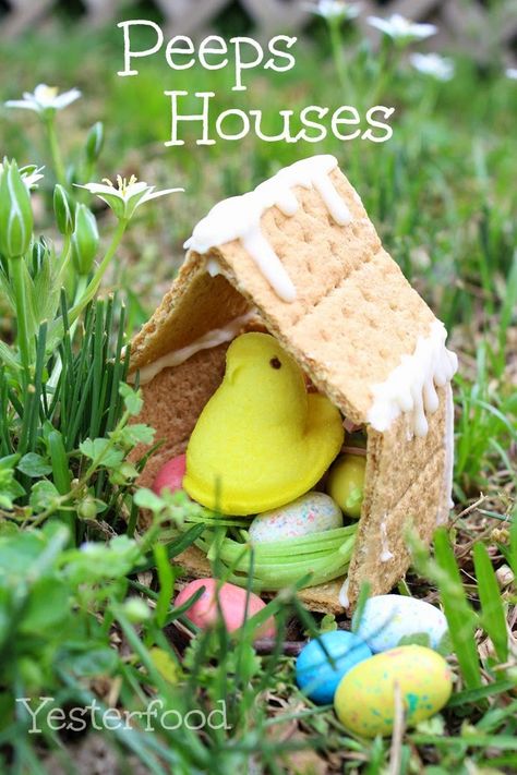 Peep Houses, Peeps Crafts, Peeps Recipes, Easy Easter Treats, Easter Craft Projects, Fun Easter Crafts, Diy Ostern, Easy Easter Crafts, Easter Projects