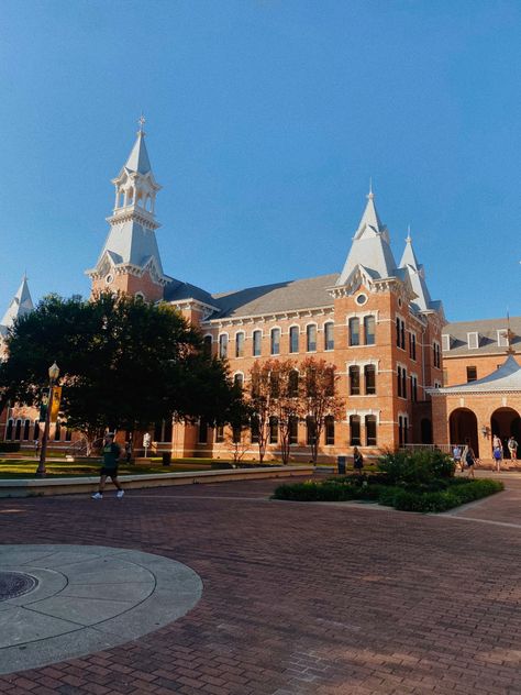 Aesthetic picture of baylor university
Looks like you are in Harry Potter
Baylor wallpaper Royal Holloway University Aesthetic, Uw College Aesthetic, Baylor University Wallpaper, Baylor University Aesthetic, Baylor Medical School, Baylor University Logo, Baylor Dorm, University Inspiration, College Vision Board