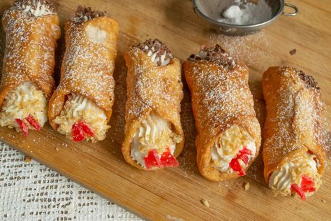 Sicilian Cannoli Recipe, Sicilian Cannoli, Cannoli Siciliani, Cannoli Recipe, Italian Pastries, Italian Pastry, Candied Orange Peel, Pastry Tart, Italian Cookies