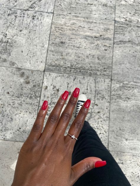 Red Nail Polish Colors For Dark Skin, Red Nails On Dark Skin Women, Red Nails Dark Skin, Polish For Dark Skin Tone, Red Nails On Brown Skin, Red Nails Black Women, Red Nails On Dark Skin, Natural Nail Looks, Nails On Dark Skin Hands