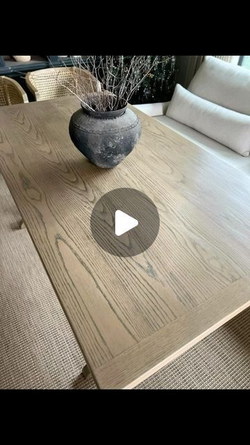 Xiomara Bates •Home decor •DIYs •Furniture makeovers on Instagram: "Watch this before and after. I started by sanding my table completely. So happy this table was 100% oak.
Next step I used our raw wash color to create a paint wash and then I used Java brown by @rustoleum to get this super light brown color !! Loving this neutral for those who are a little tire of the washed rustic wood tones that I love so much !!😊
I used Behr Mayte polyurethane yo seal this piece and I sanded in between coats of top coat to get rid of brush marks and to achieve a super smooth finish !! 

#furniture #furnituredesign #furnituremaker #furnituremakeover #furnitureflipper #howtosavemoney #thriftstorefinds #fbmarketplacefinds #extrememakeover #furnitureartist #homedecor #bestfurnitureflips #savemoney #howtosa Raw Wood Furniture, Paint Wash, Household Help, Painted Furniture Colors, Extreme Makeover, Light Brown Color, Dark Furniture, Brown Furniture, Furniture Refinishing