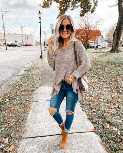 Amanda West, Womens Fashion Casual College, Nashville Outfits, Casual College Outfits, Winter Styles, Boho Fashion Summer, Slouchy Sweater, Fits Inspo, Closet Inspiration