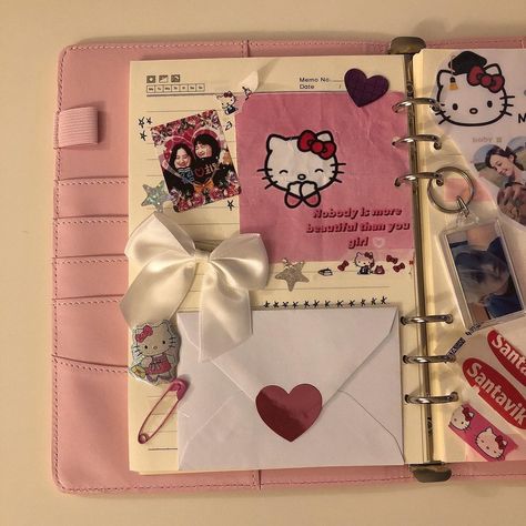 Stationary For School, Binder Decoration, Whimsical Art Journal, Pink Planner, Cute Stationary School Supplies, Cute School Stationary, Cute Journals, Stationary School, Cute Stationary