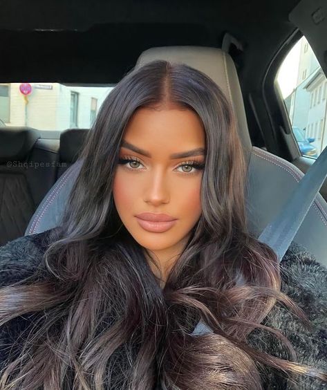 Hair Contouring, Life Edit, Chocolate Brown Hair, Glam Hair, Cute Makeup Looks, Haircuts Straight Hair, Glamour Makeup, Hair Inspiration Color, Light Hair