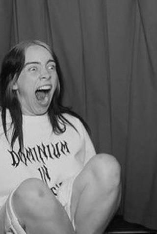 Funny Billie Eilish Pics, Youre All I Want, I Am So Sorry, Tulsa Oklahoma, Me As A Girlfriend, So Sorry, Really Funny Pictures, Lady And Gentlemen, Green Hair