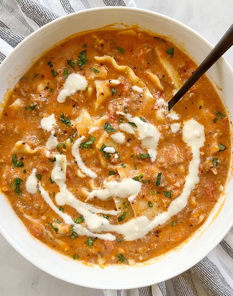 Dairy Free Lasagna Soup Recipe (One-Pot) - The Urben Life Dairy Free Lasagna Soup, Soup Recipes Dairy Free, Dairy Free Soup Recipes, Gluten Free Lasagna Soup, Dairy Free Lasagna, Allergy Recipes, Dairy Free Soup, Lasagna Soup Recipe, Slow Cooker Lasagna