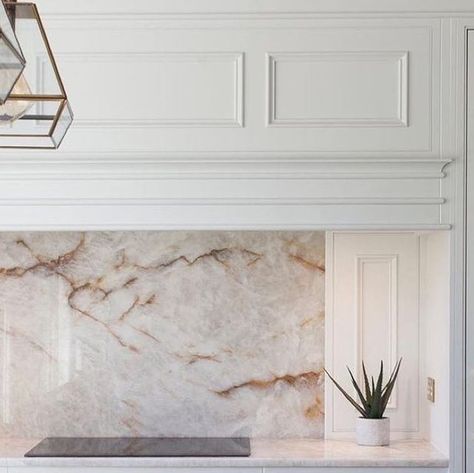 UMI | Stone Wholesaler on Instagram: "Cristallo Quartzite offers a beautiful translucent crystal background and striking golden vein patterns.  . . #naturalstone #cristallo #interiordesign #luxurykitchen #minimalhome #crystalslabs #naturalslabs #newhomedesign #traditionalkitchen #whitekitchenaesthetic #crystals" Cristallo Quartzite Countertop, Cristallo Quartzite Countertops, Cristallo Quartzite Kitchen, Cristallo Quartzite, Kitchen Counter Backsplash, Counter Backsplash, Crystal Background, Quartzite Countertops, Minimal Home