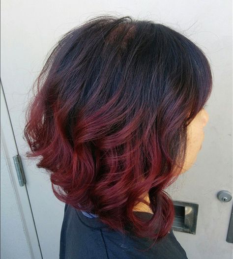 30 Blushing Burgundy Ombre Hair Ideas — Ravishing In Red Check more at http://hairstylezz.com/best-burgundy-ombre-hair-ideas/ Burgundy Ombre Hair, Orange Ombre Hair, Ombre Hair Ideas, Hair Color Red Ombre, Black Hair Ombre, Best Ombre Hair, The Right Hairstyles, Red Ombre Hair, Short Ombre Hair