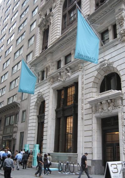 Who doesn't love those little blue boxes? Tiffany Store, Voyage New York, I Love Nyc, Breakfast At Tiffanys, Nyc Trip, City That Never Sleeps, New York Travel, Best Breakfast, New York State