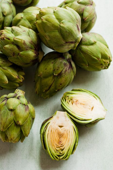 I've always LOVED artichokes. Especially from the old family farm in Half Moon Bay.................... Perennial Vegetables, Greens Recipe, Fruit And Veg, Natural Gifts, Beautiful Food, Brussel Sprouts, Fruits And Veggies, Artichoke, Food Styling