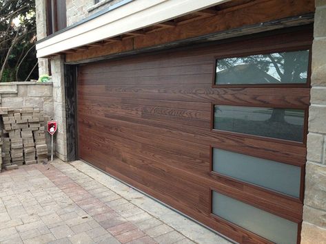 Stacked Windows, Faux Wood Garage Door, Contemporary Garage Doors, Contemporary Garage, Custom Garage Doors, Modern Garage Doors, Garage Door Styles, Interior Design Minimalist, Wood Garage Doors