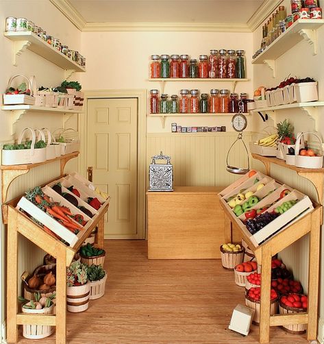 Small Fruit Shop Design, Fruit Store Design, Small Grocery Store Design, Fruit Market Design, Mini Market Store Ideas, Fresh Produce Storage, Small Store Design, Small Shop Interior, Desk Organizing