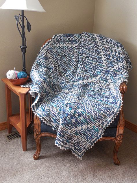 Moroccan Henna Interlocking Crochet Afghan - Kathryn Clark Crochet Interlocking Crochet, Moroccan Henna, Row By Row, Manta Crochet, Afghan Patterns, Crochet Cushions, Crochet Afghans, Afghan Pattern, Crochet Tapestry