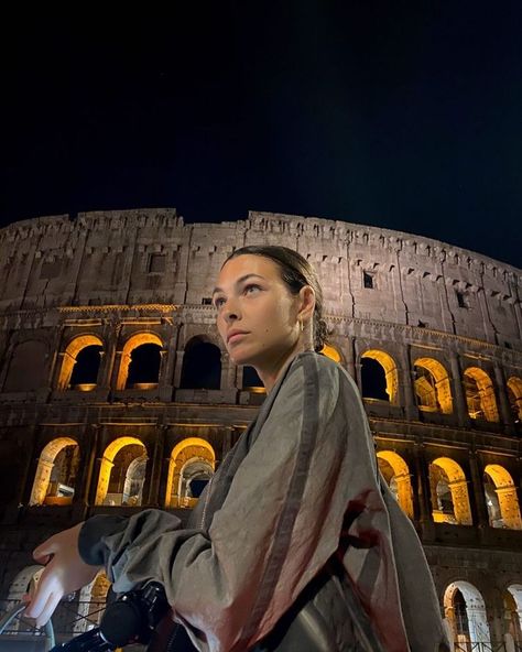 Vittoria Ceretti, Italian Summer, Europe Trip, European Summer, Insta Inspo, Photo Inspo, Dream Life, At Night, Rome