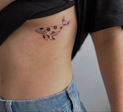 Whale Leg Tattoo, Small Sea Creature Tattoo, Water Animal Tattoo, Whale Tattoo, Whale Tattoos, Wild Tattoo, Bff Tattoos, Cute Tiny Tattoos, Dainty Tattoos