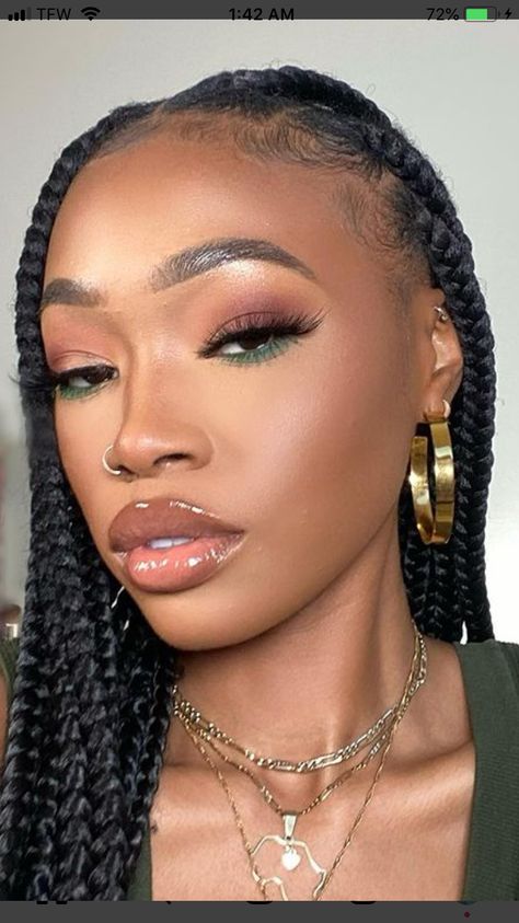 Good And Green Makeup, Colored Eyeliner On Dark Skin, Green Inspired Makeup Look, Boho Makeup Black Women, Soft Glam With Pop Of Color, Colored Undereye Makeup, Color Glam Makeup, Bright Under Eye Makeup Black Women, One Color Eyeshadow Look