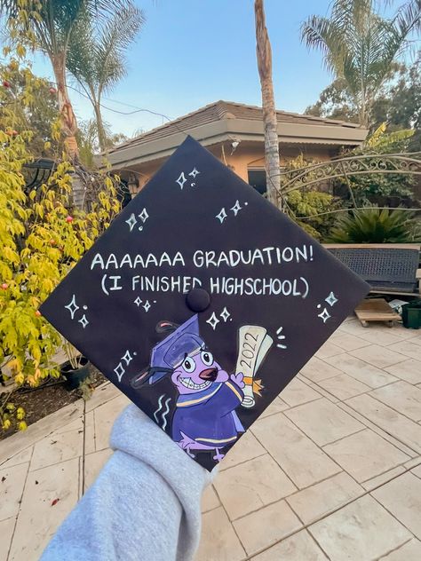 Senior Year Graduation, Grad Cap Design, Graduation Hat Designs, Graduation Cap Decoration Diy, Hat Inspiration, Grad Cap Designs, Courage The Cowardly Dog, Cowardly Dog, Graduation Cap Designs