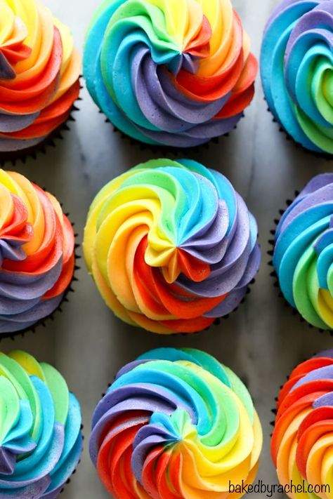 Cupcakes With Rainbow Frosting, Rainbow Cupcake Frosting, Rainbow Cupcake Ideas, Rainbow Party Cupcakes, Cocomelon Cupcakes Ideas, Hey Bear Cupcakes, Cocomelon Birthday Cupcakes, Rainbow Frosting Cupcakes, Cocomelon Cupcake Ideas