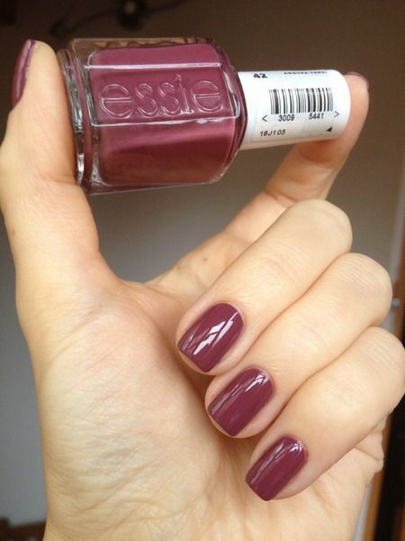 Essie - Angora Cardi N 42 Essie Nail Polish, Essie Nail, Nail Polish Designs, Nail Arts, Nail Polish Colors, Winter Nails, Nail Art Design, Manicure And Pedicure, How To Do Nails