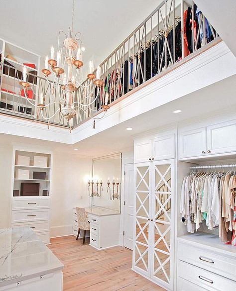 20 Walk In Closets That Could Be Their Own Apartments 2 Story Closet, Closet Vanity, Huge Closet, Walking Closet, Dream Closet Design, Walk In Closet Design, Dream Closets, Lake County, Closet Goals