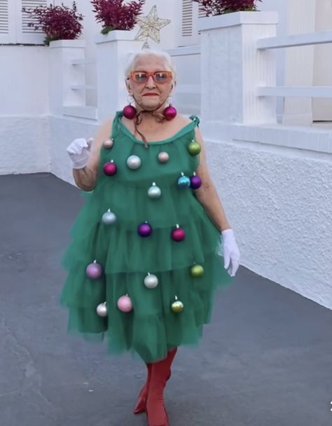 Christmas Dressup Ideas Fun, Ridiculous Christmas Outfits, Campy Christmas Outfit, Kitsch Christmas Outfit, Christmas Character Day Spirit Week, Holiday Characters Costumes, Campy Christmas, Granny Aesthetic, Tacky Christmas Outfit