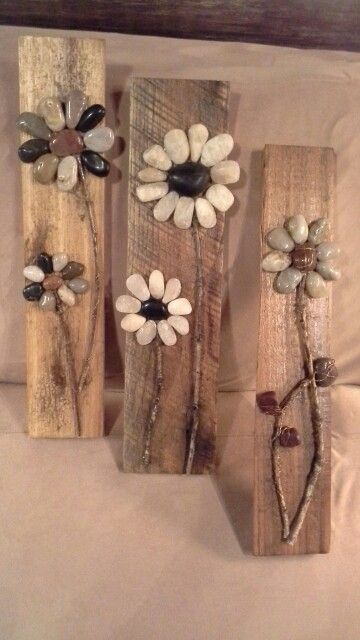 Rock And Stick Art, Rock Trees Stone Art, Rock Wall Art Diy Projects, Rock Yard Art, Rock Art Ideas River Stones Diy Projects, Stone Pictures Pebble Art, Art Coquillage, Stone Wall Art, Driftwood Jewelry