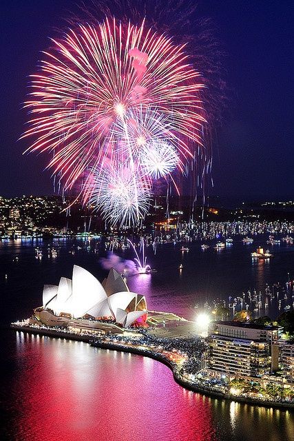 Nothing like the Sydney Opera House. Sydney, Australia ~ Always spectacular fireworks on New Year's. New Year's Eve Celebrations, Light Night, Wildlife Photos, Beautiful Pics, Canberra, Australia Travel, Dream Destinations, Sydney Australia, Places Around The World