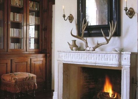 Antler Shelf, Antler Light Fixtures, Elk Horns, Decorating With Antlers, Mounted Antlers, Painted Antlers, Antler Mount, Summer Mantel, European Mount