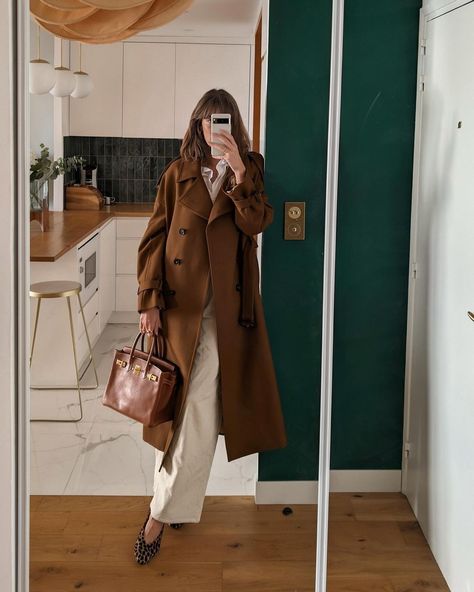 Julie Sergent Ferreri (@juliesfi) • Instagram photos and videos Animal Print Shoes Outfit, Leopard Print Shoes Outfit, Leopard Flats Outfits, Ballet Flats Outfit, Leopard Print Ballet Flats, Brown Trench Coat, Trench Coat Outfit, Skandinavian Fashion, Nye Outfits