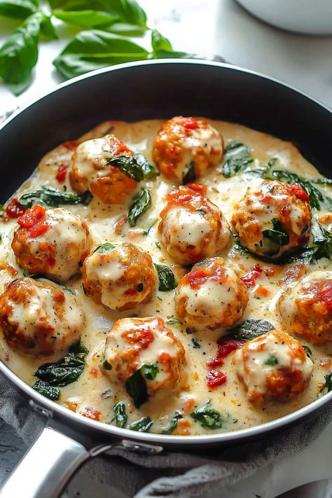 Ricotta Meatballs: A Savory, Cheesy Delight! - Taste Of Recipe Meatball Dinner Ideas, Sausage Meatballs Recipes, Italian Sausage Meatballs, Ricotta Meatballs, Ground Chuck, Meatball Pizza, Cheese Stuffed Meatballs, Italian Meatball, Meatball Dinner